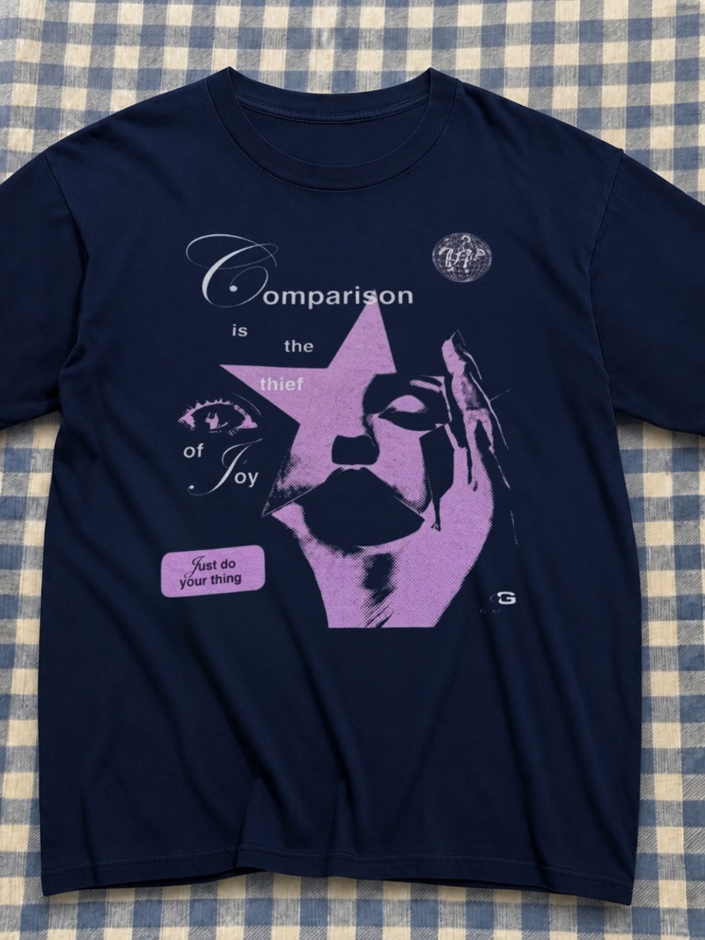 Vintage Men’s Graphic Navy Tee with Pink Star Portrait